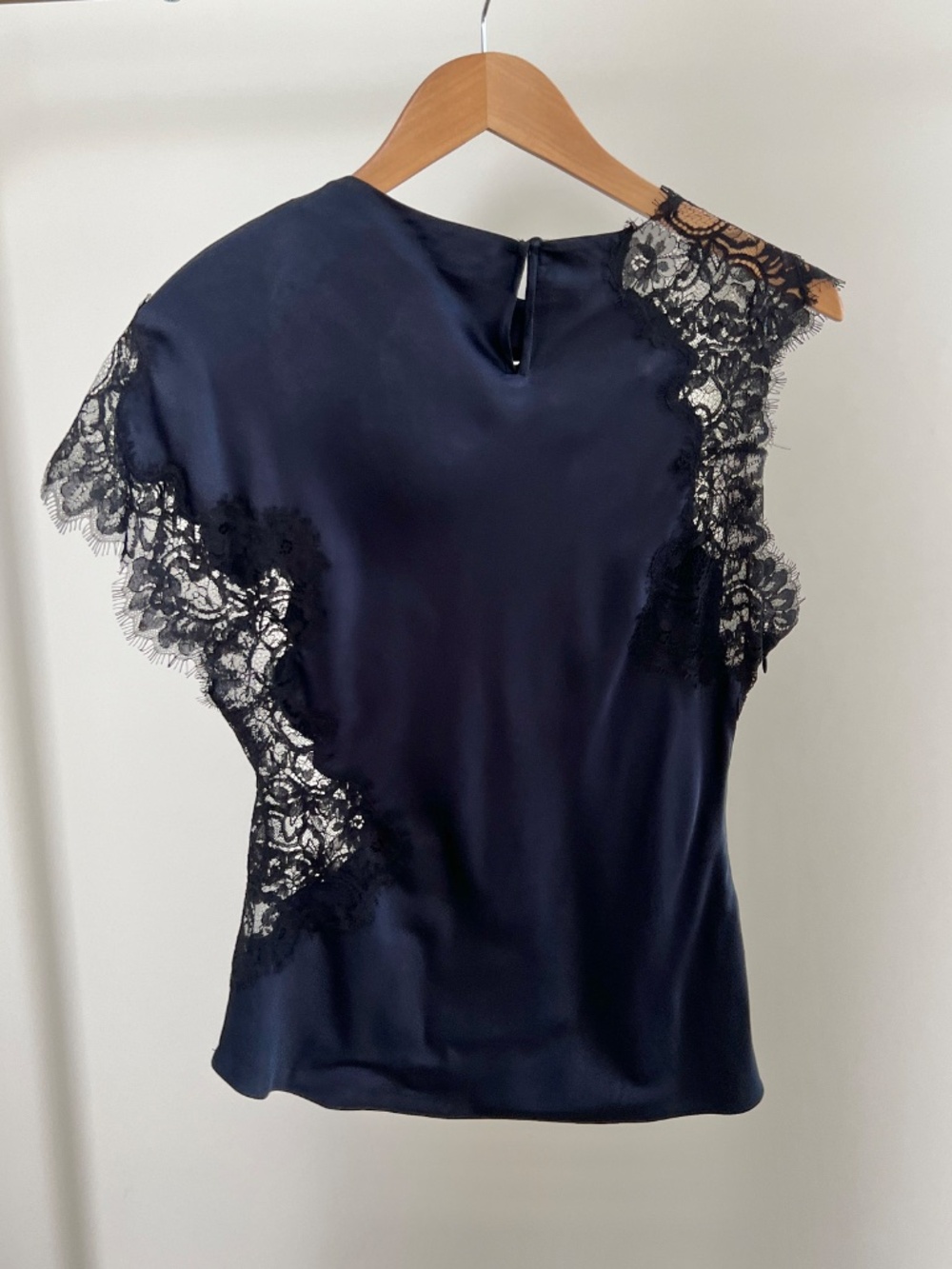 A.L.C. Navy Lace and Satin Top Size 2 - Picture 6 of 6